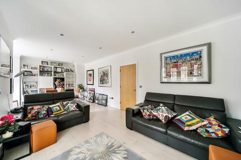 36 Fauna Close, Stanmore, HA7 4PX