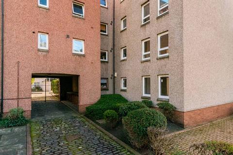 17/1 Murano Place, Edinburgh, EH7 5HH