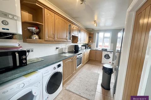 3 bedroom terraced house for sale, Rolleston Avenue, Maltby, Rotherham