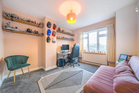 37 Eden Drive, Leeds, LS4 2TL