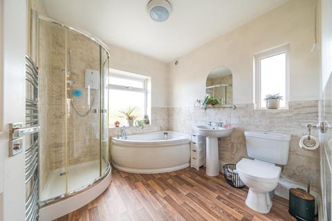 37 Eden Drive, Leeds, LS4 2TL