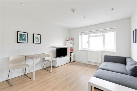 1 bedroom flat for sale, Ewell Road, Surbiton KT6