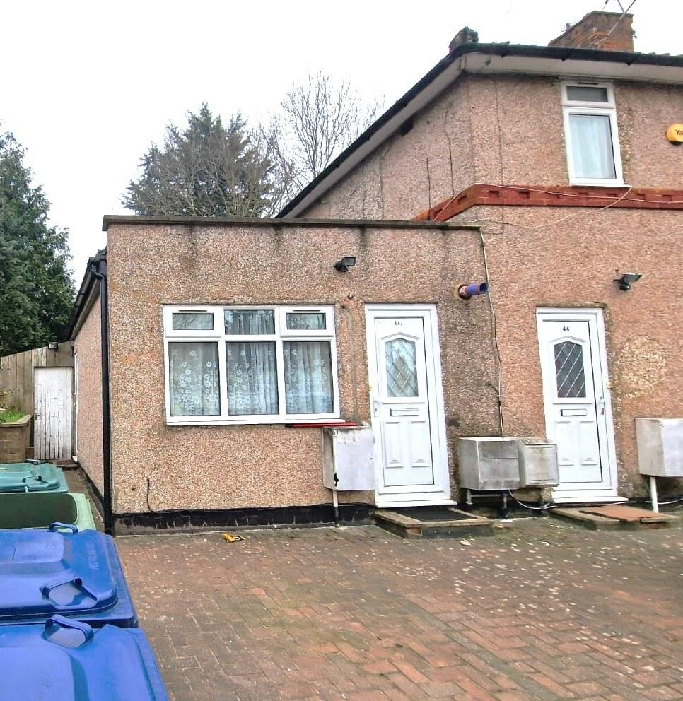 Wenlock Road, Edgware, HA8