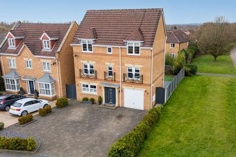 5 bedroom detached house for sale, Westerhope Way, Widnes