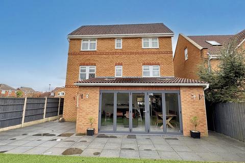 5 bedroom detached house for sale, Westerhope Way, Widnes