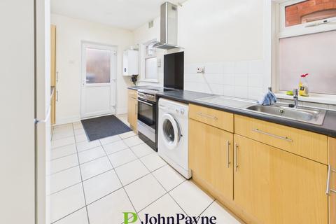 2 bedroom maisonette for sale, Earlsdon Avenue North, Earlsdon, Coventry, CV5