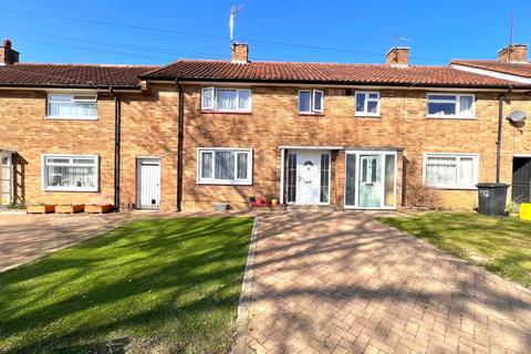 3 bedroom terraced house for sale, Glebeland Road, Dallington, Northampton NN5