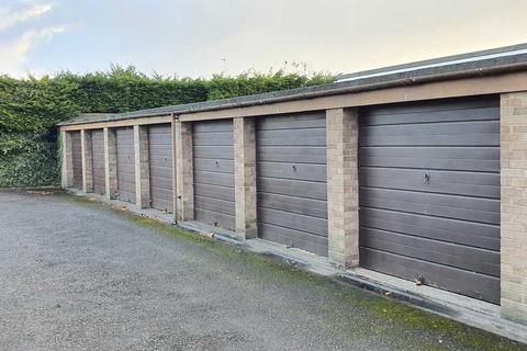 Garage to rent, Willow Walk, Bridgwater TA6