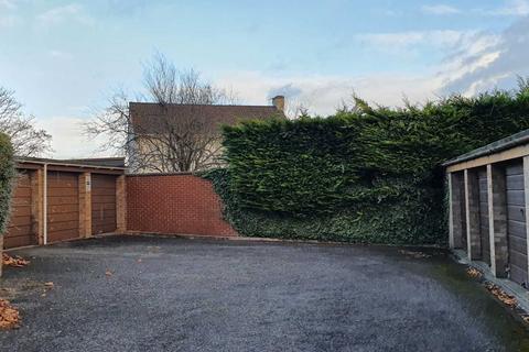 Garage to rent, Willow Walk, Bridgwater TA6