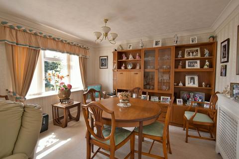 2 bedroom detached bungalow for sale, Hillborough Close, Bexhill-on-Sea, TN39