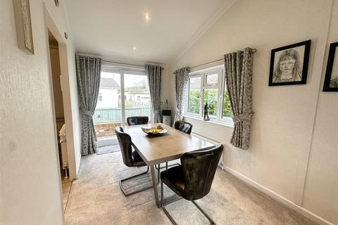 2 bedroom park home for sale, Mossways Park, Wilmslow