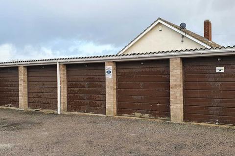 Garage to rent, Roe Close, Bridgwater TA6