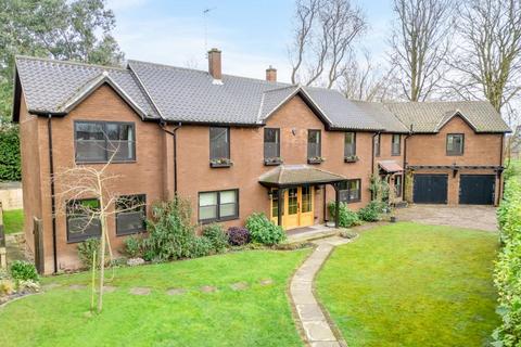 5 bedroom detached house for sale, Government House Road, York