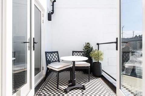 undefined, Prince of Wales Terrace, Kensington, London