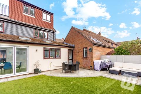 4 bedroom semi-detached house for sale, Conifer Drive, Warley, Brentwood, Essex, CM14