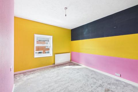 31 Upton Street, Gloucester, GL1 4JX