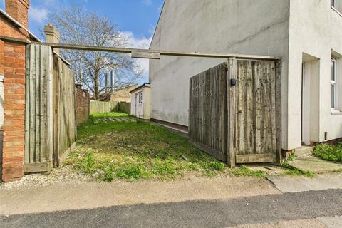 31 Upton Street, Gloucester, GL1 4JX