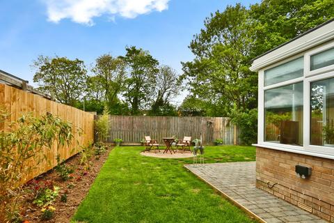 12 Alton Park, Beeford, Driffield, YO25 8BZ