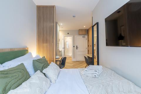 Studio to rent, Draycott Avenue, London SW3