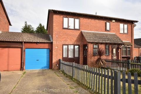 2 bedroom semi-detached house for sale, Primrose Close, Bridgemary