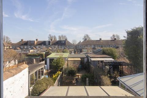 140 Cromwell Road, Cambridge, CB1 3EG