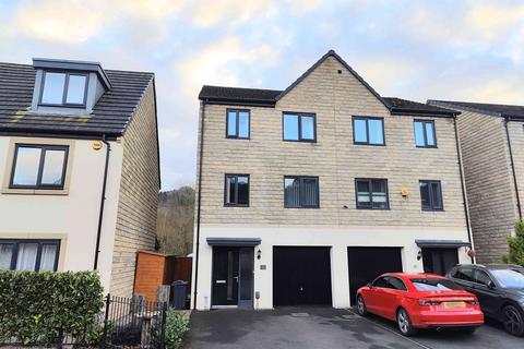 4 bedroom semi-detached house for sale, Beck Road, Sowerby Bridge HX6