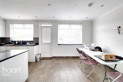 76 Berwick Avenue, Hayes, UB4 0NH