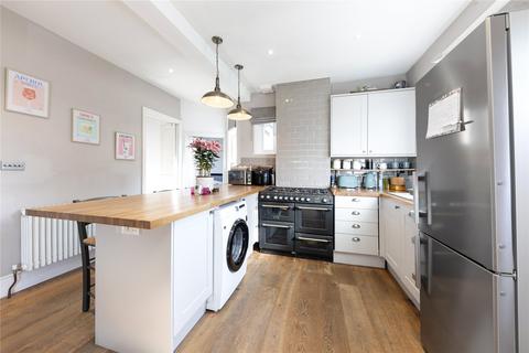 3 bedroom apartment for sale, Silverthorne Road, London, SW8