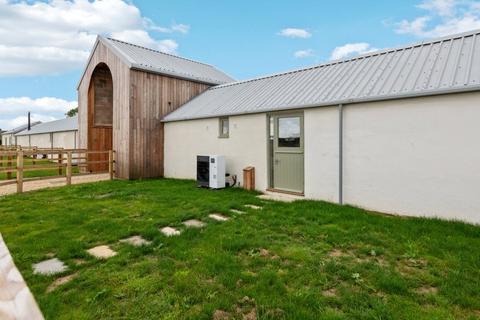 1 bedroom bungalow for sale, Oxford Road, Burford, Oxfordshire, OX18