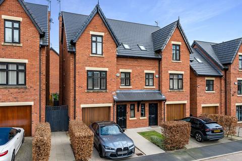 4 bedroom semi-detached house for sale