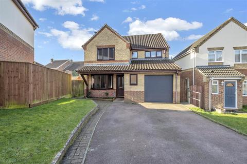 6 bedroom detached house for sale, Robin Close, Thurston, Bury St. Edmunds