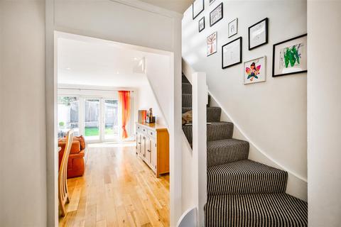 3 bedroom house for sale, Kingspark Court, South Woodford, London