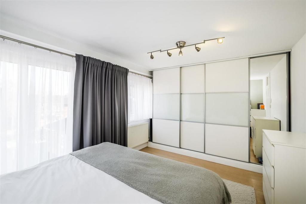 17 kings park court-10.jpg