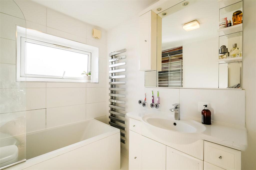 17 kings park court-12.jpg