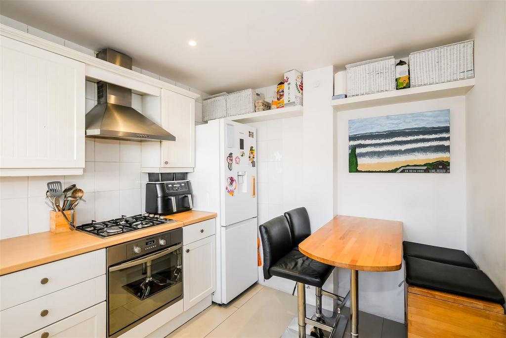17 kings park court-15.jpg