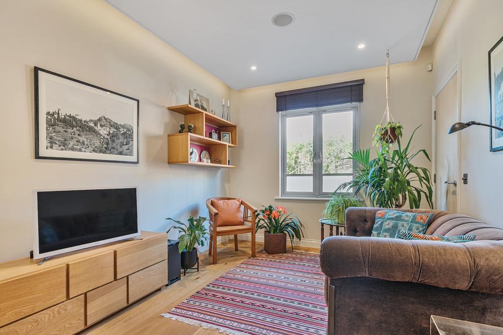 Family Room 1