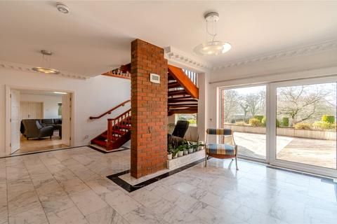 undefined, Lynwood, Hale, Altrincham, Greater Manchester, WA15