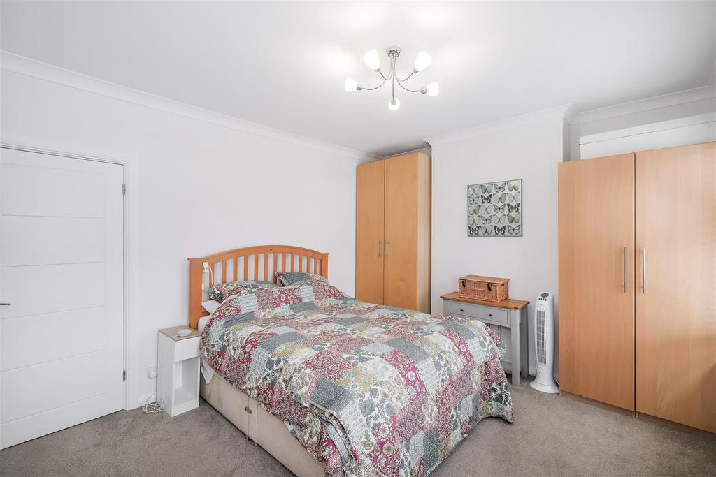 63 beresford Road-2.jpg
