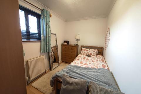 54 Bridport Close, Lower Earley, Reading, RG6 3DG