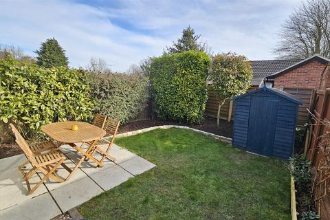 3 bedroom semi-detached house for sale, Gillotts Close, Bingham, Nottingham