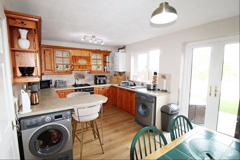 19 Maplebeck Drive, Sheffield, S9 1WH