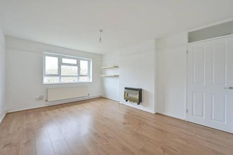 2 bedroom flat to rent, Poplar Court, Wimbledon, London, SW19