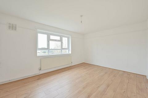 2 bedroom flat to rent, Poplar Court, Wimbledon, London, SW19