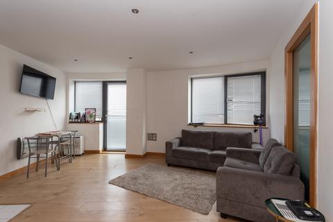 2 bedroom flat for sale, Salts Mill Road, Shipley BD17