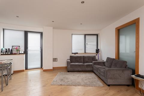 2 bedroom flat for sale, Salts Mill Road, Shipley BD17