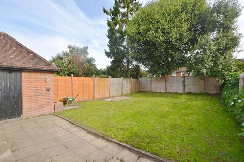 10 Waller Road, Beaconsfield, HP9 2HE
