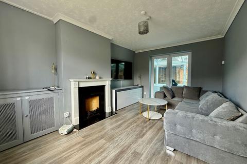10 Waller Road, Beaconsfield, HP9 2HE