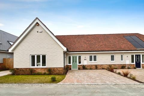 4 bedroom chalet for sale, The Granary, Little Surrenden, Bethersden