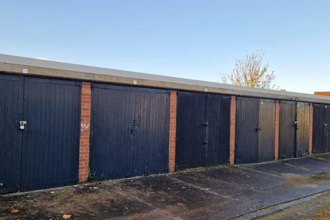 Garage to rent, Avalon Lane, Bristol BS5