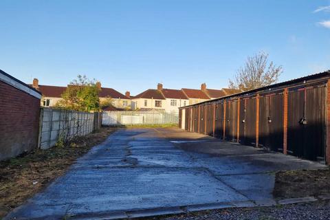 Garage to rent, Avalon Lane, Bristol BS5